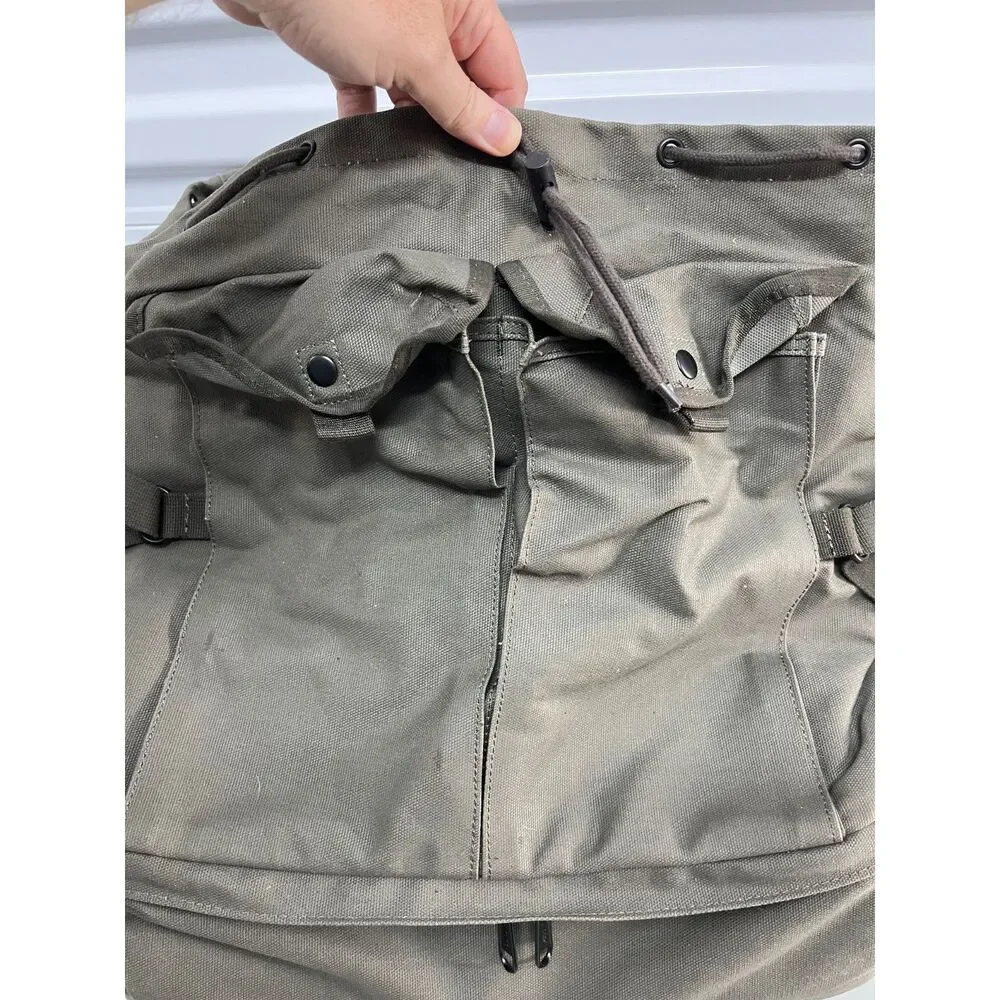 Duluth Trading Co Backpack Satchel Army Green Hiking Duffle Bag - 18